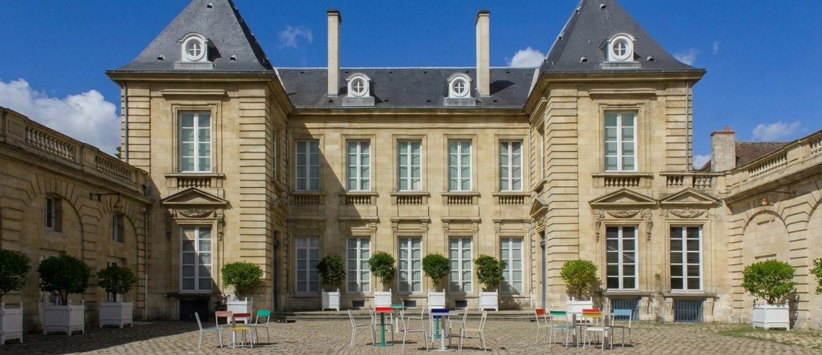 Le musée des Arts décoratifs et du Design de Bordeaux, hôtel particulier et ancienne prison