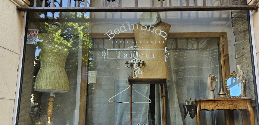 Bed in Shop